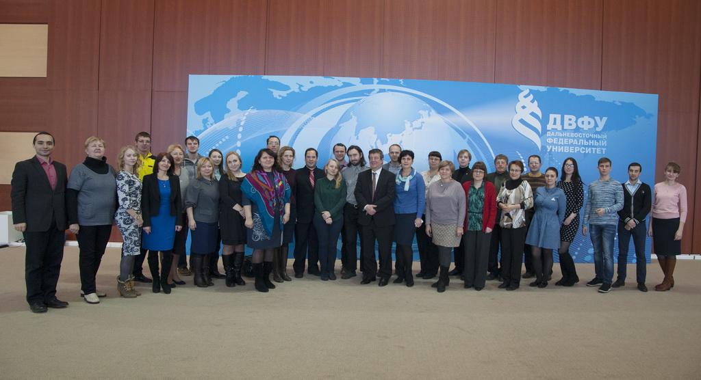 NES CSDSI seminar on economic development without conflicts (Vladivostok)